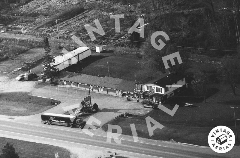 Hempsteds Motor Lodge (Mullett Lake General Store) - 1993 Photo